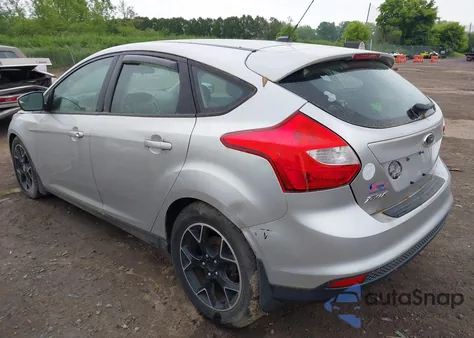 2014 Ford Focus Se z USA, uszkodzony, nr VIN 1FADP3K28EL404592